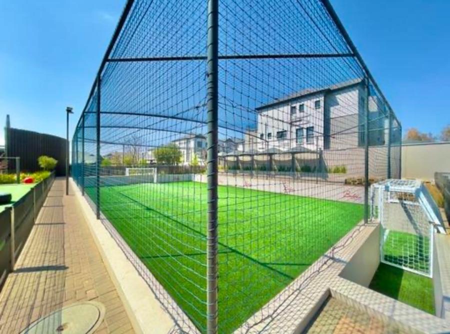 To Let 3 Bedroom Property for Rent in The Polofields Gauteng