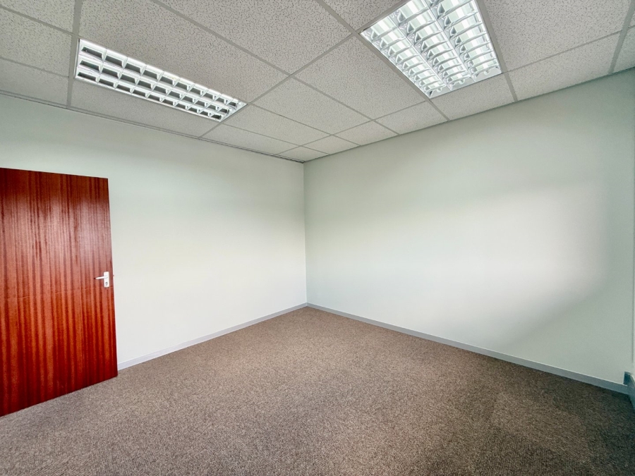 To Let 3 Bedroom Property for Rent in New Redruth Gauteng