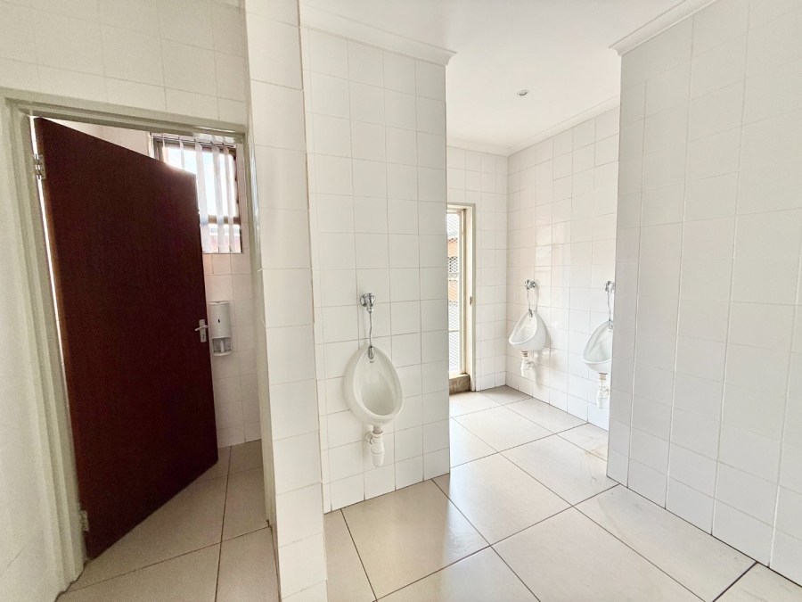 To Let 3 Bedroom Property for Rent in New Redruth Gauteng