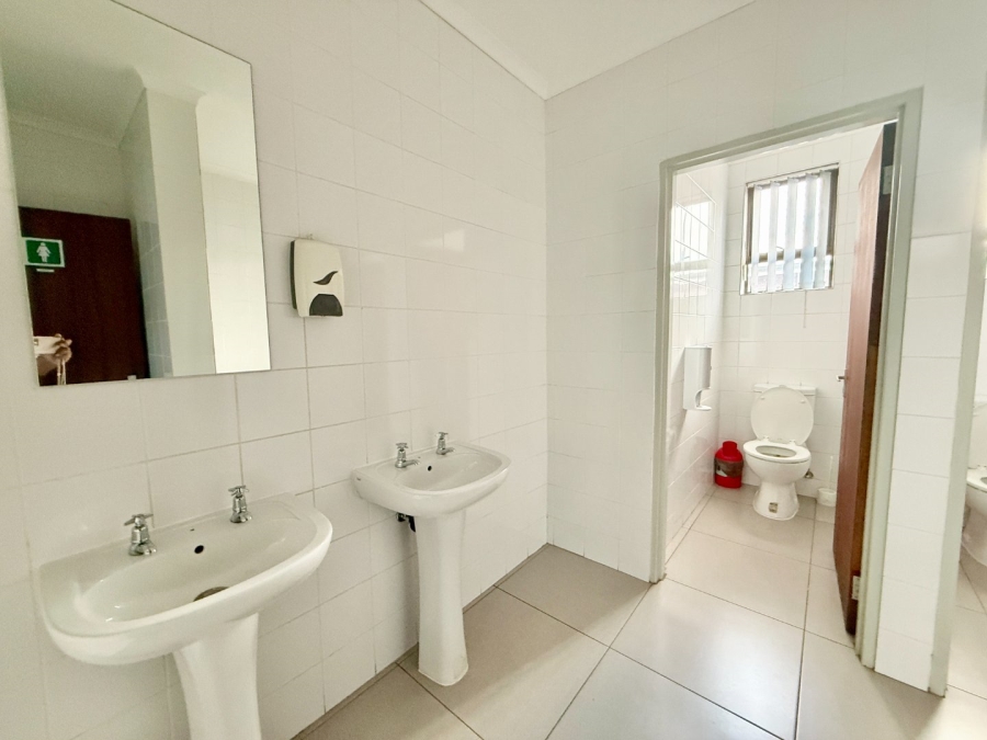 To Let 3 Bedroom Property for Rent in New Redruth Gauteng