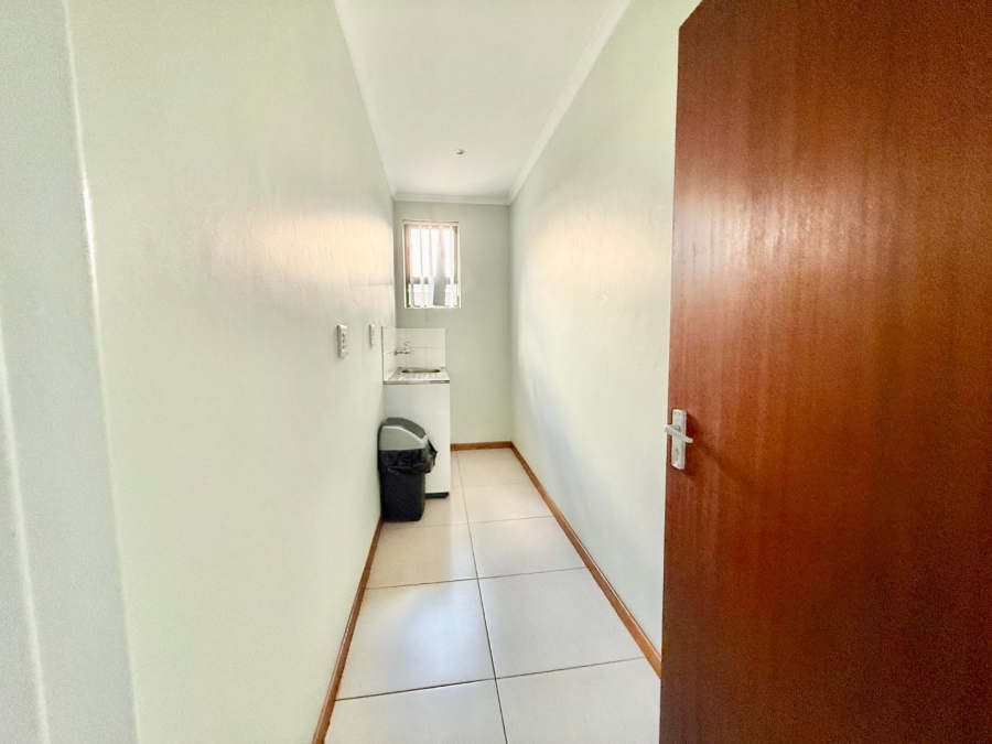 To Let 3 Bedroom Property for Rent in New Redruth Gauteng