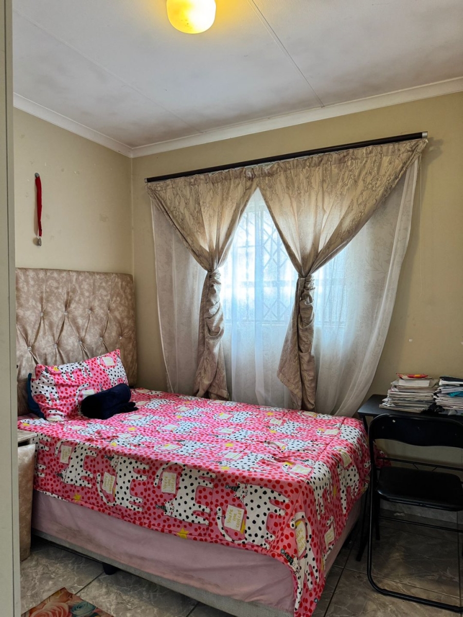 3 Bedroom Property for Sale in Clayville Gauteng