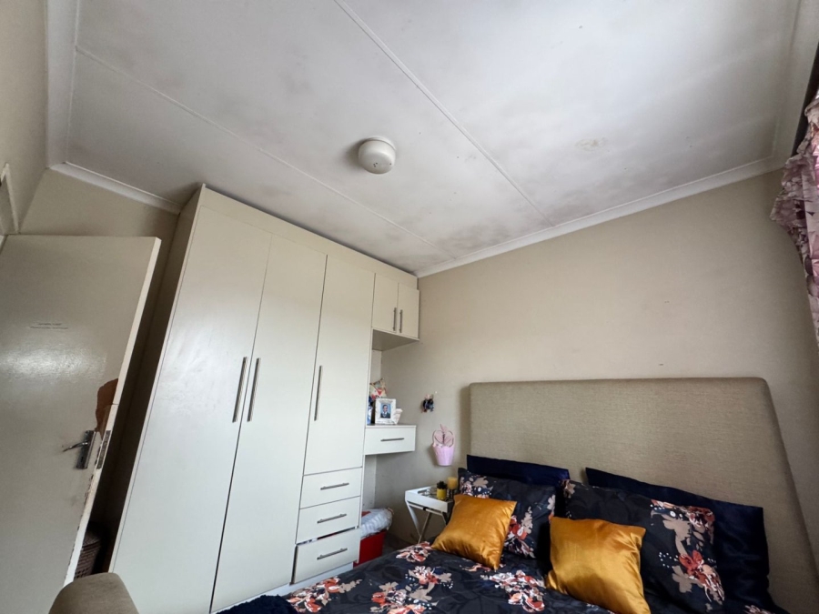 3 Bedroom Property for Sale in Clayville Gauteng