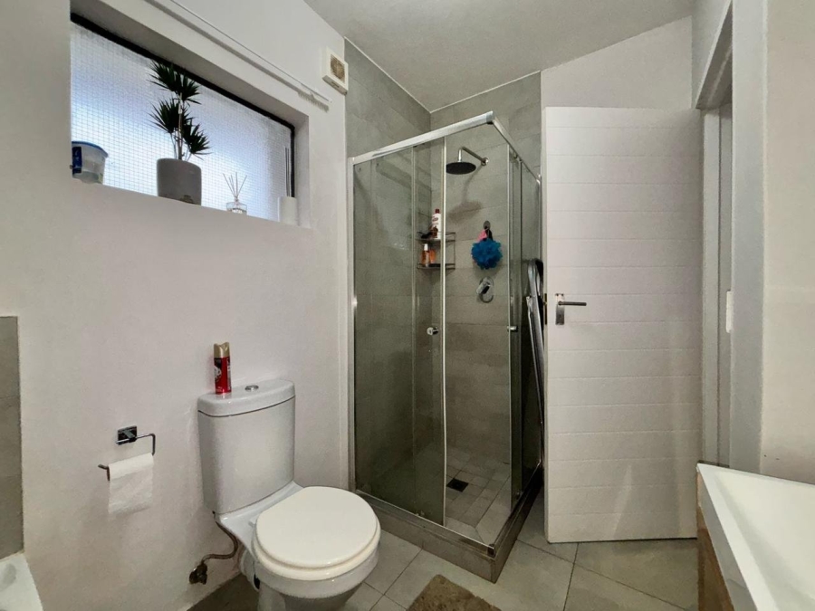 To Let 1 Bedroom Property for Rent in Shere Gauteng