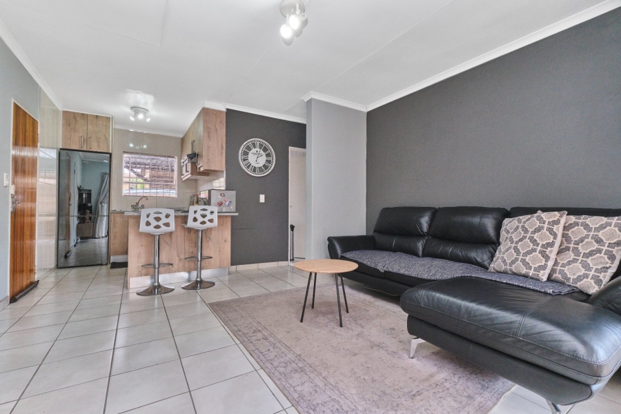 2 Bedroom Property for Sale in Honeydew Ridge Gauteng