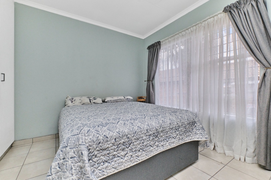 2 Bedroom Property for Sale in Honeydew Ridge Gauteng