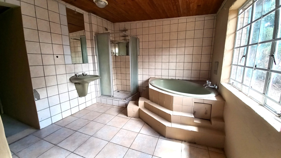 To Let 5 Bedroom Property for Rent in Valhalla Gauteng