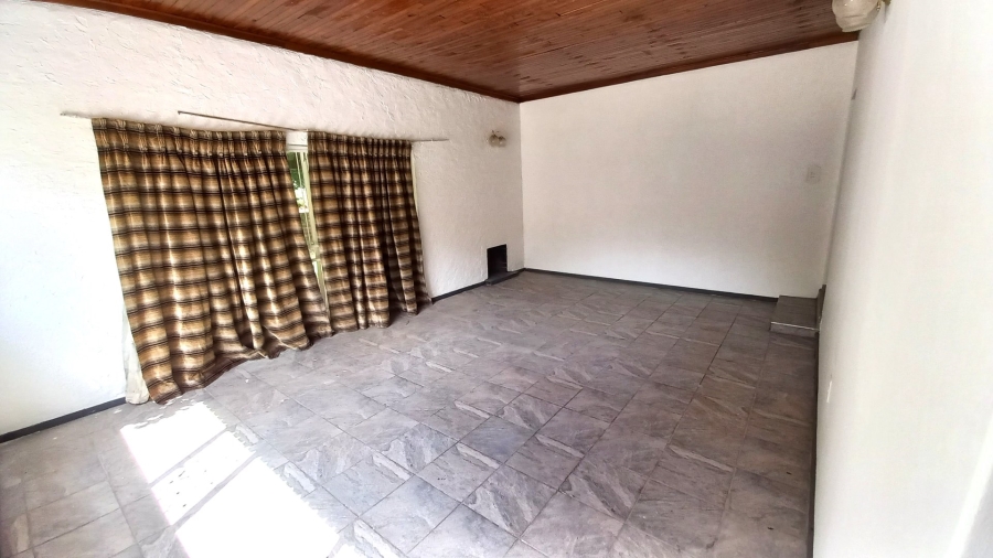 To Let 5 Bedroom Property for Rent in Valhalla Gauteng