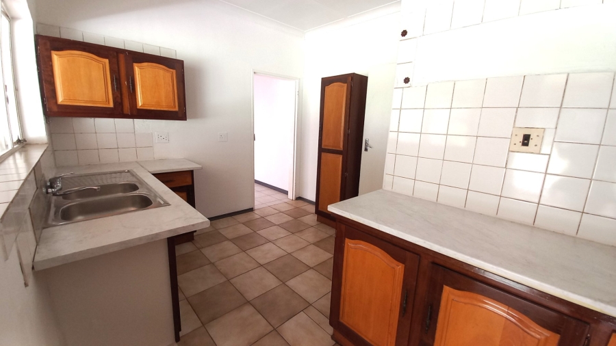 To Let 5 Bedroom Property for Rent in Valhalla Gauteng