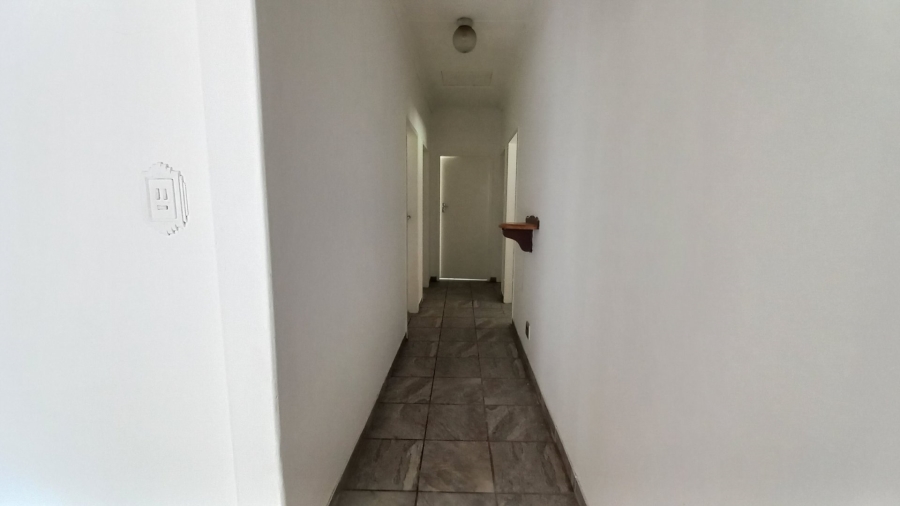 To Let 5 Bedroom Property for Rent in Valhalla Gauteng