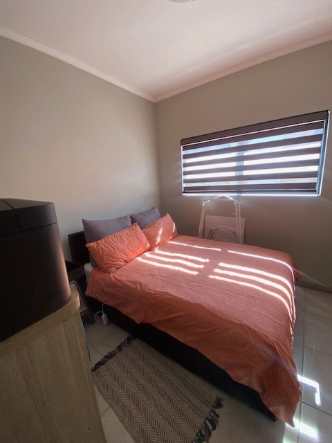  Bedroom Property for Sale in Rooihuiskraal North Gauteng