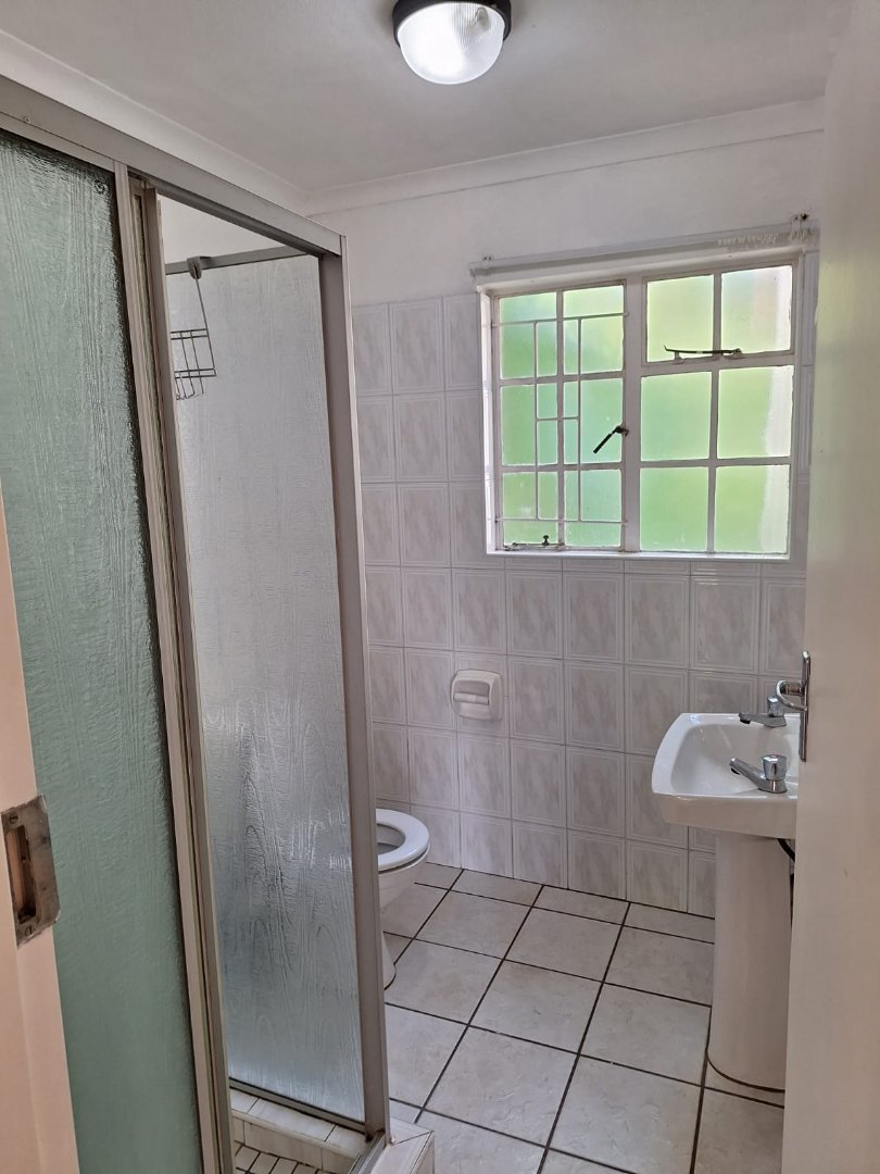 To Let 2 Bedroom Property for Rent in Faerie Glen Gauteng