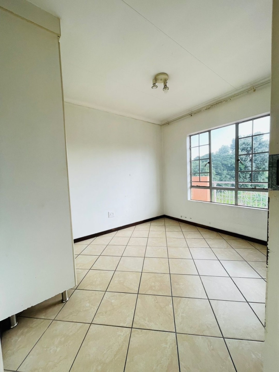 To Let  Bedroom Property for Rent in Erand Gardens Gauteng