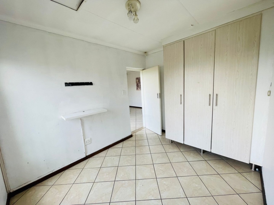 To Let  Bedroom Property for Rent in Erand Gardens Gauteng