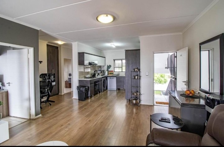 2 Bedroom Property for Sale in Greenstone Hill Gauteng