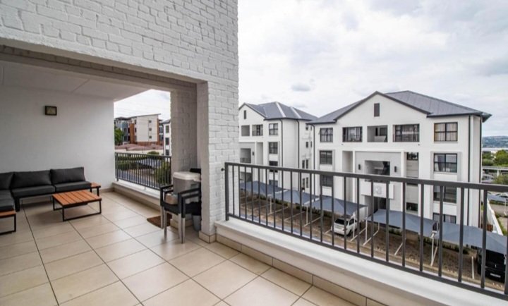 2 Bedroom Property for Sale in Greenstone Hill Gauteng