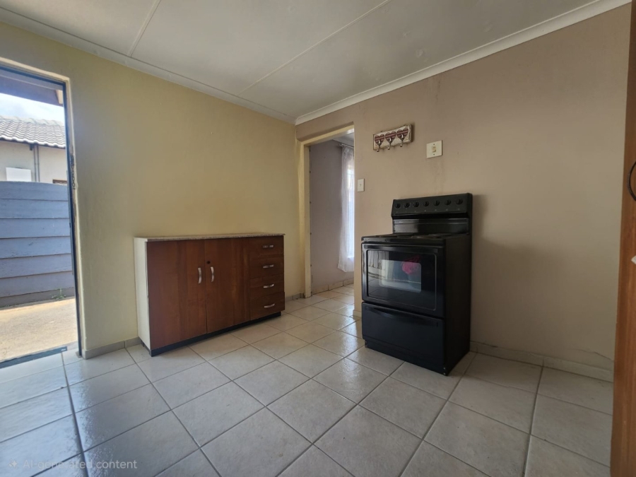 To Let 1 Bedroom Property for Rent in Jan Niemand Park Gauteng