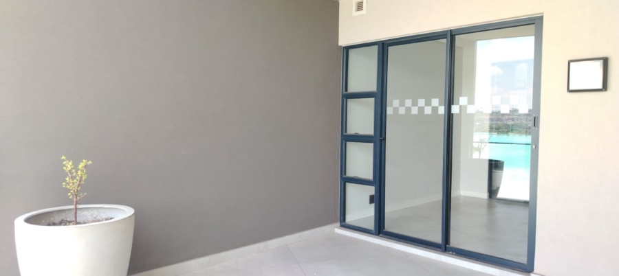 To Let 2 Bedroom Property for Rent in Waterfall Gauteng