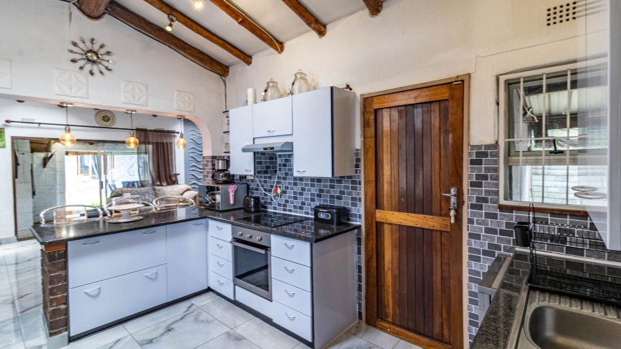 4 Bedroom Property for Sale in Brackendowns Gauteng