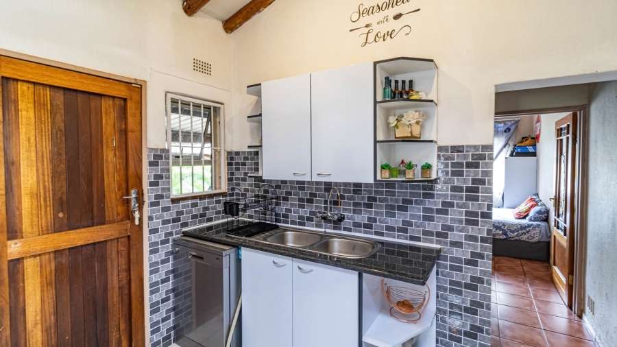 4 Bedroom Property for Sale in Brackendowns Gauteng