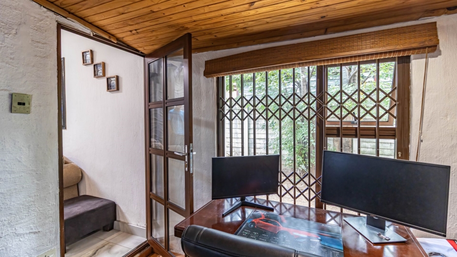 4 Bedroom Property for Sale in Brackendowns Gauteng