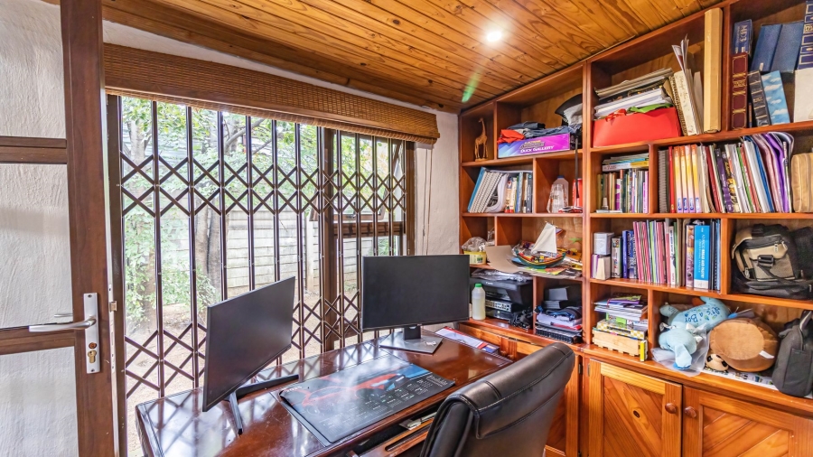 4 Bedroom Property for Sale in Brackendowns Gauteng