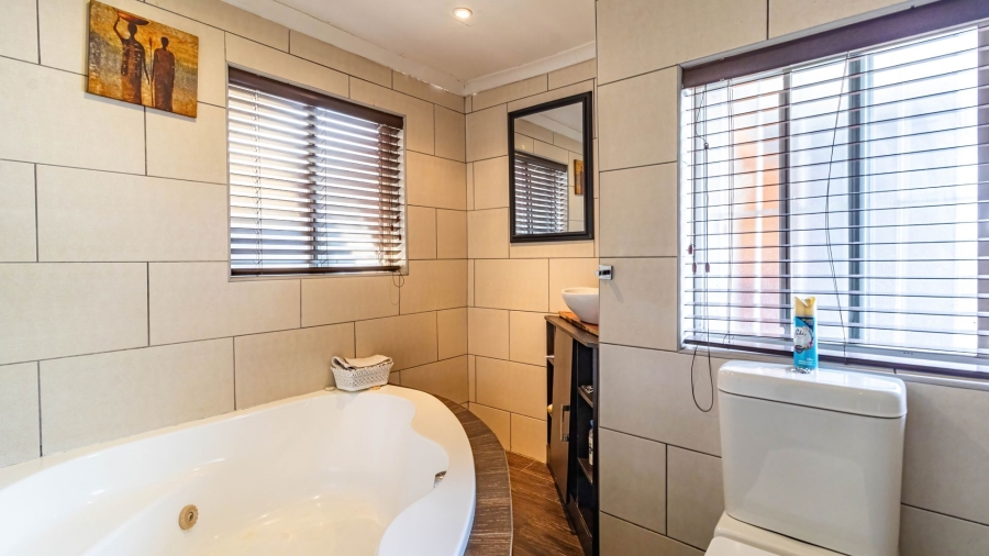 4 Bedroom Property for Sale in Brackendowns Gauteng