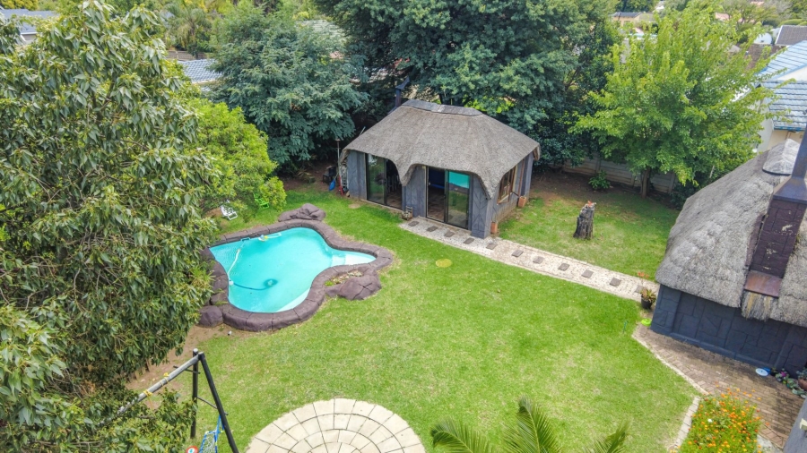 4 Bedroom Property for Sale in Brackendowns Gauteng
