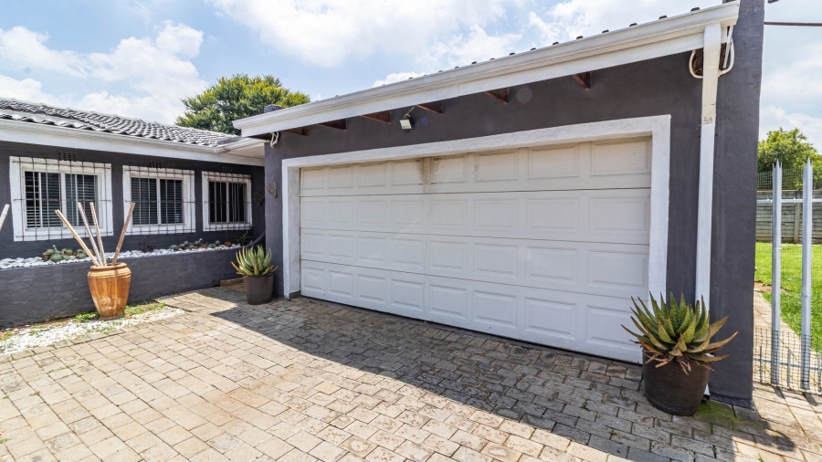 4 Bedroom Property for Sale in Brackendowns Gauteng