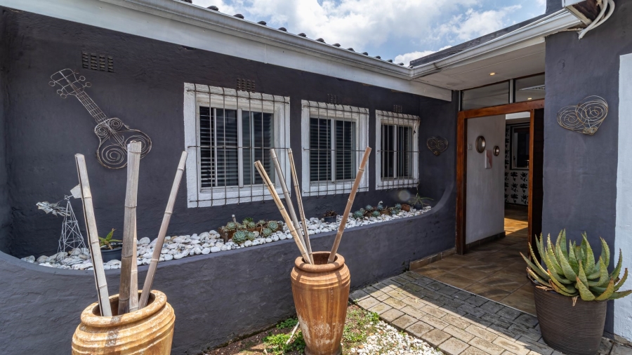 4 Bedroom Property for Sale in Brackendowns Gauteng