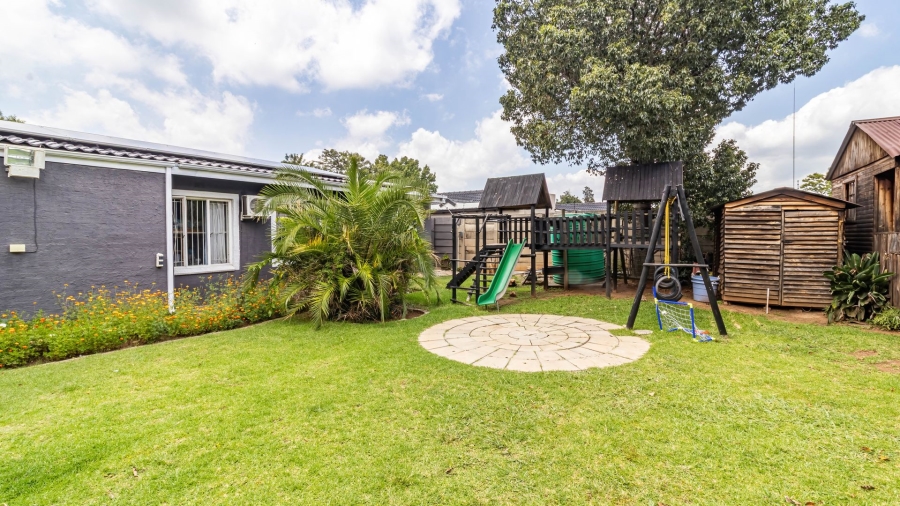 4 Bedroom Property for Sale in Brackendowns Gauteng