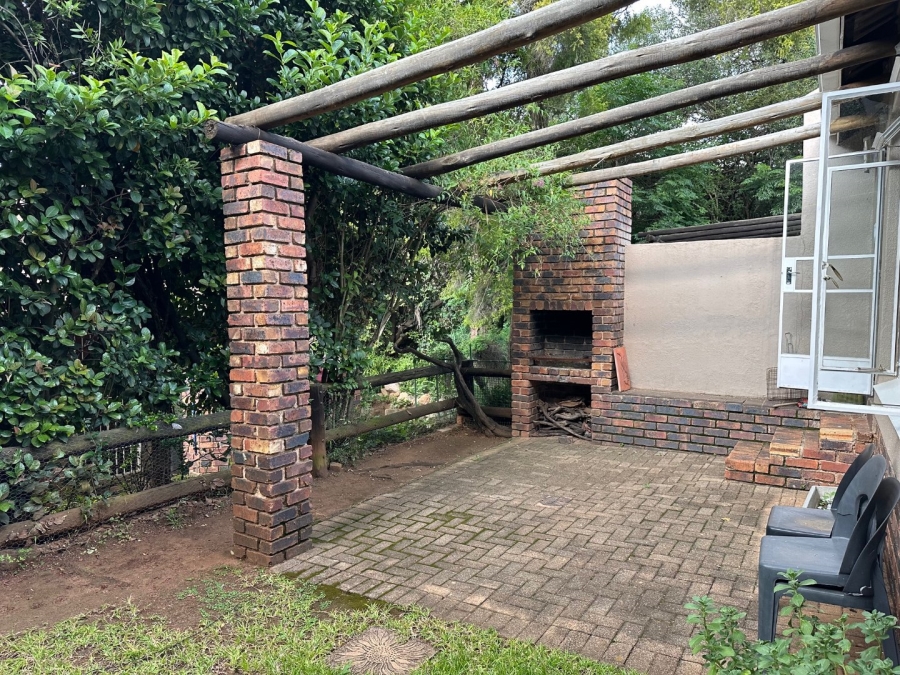 To Let 2 Bedroom Property for Rent in Sonneglans Gauteng