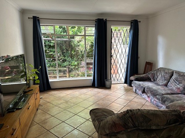 To Let 2 Bedroom Property for Rent in Sonneglans Gauteng