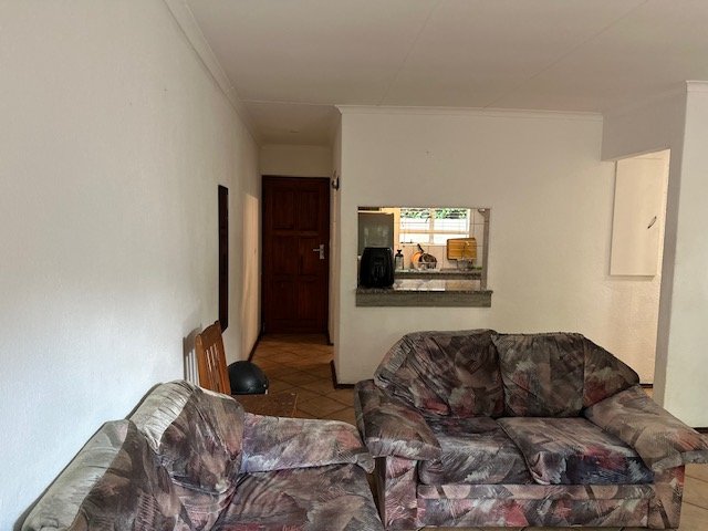 To Let 2 Bedroom Property for Rent in Sonneglans Gauteng
