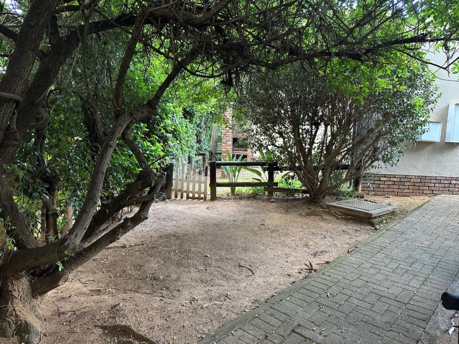 To Let 2 Bedroom Property for Rent in Sonneglans Gauteng