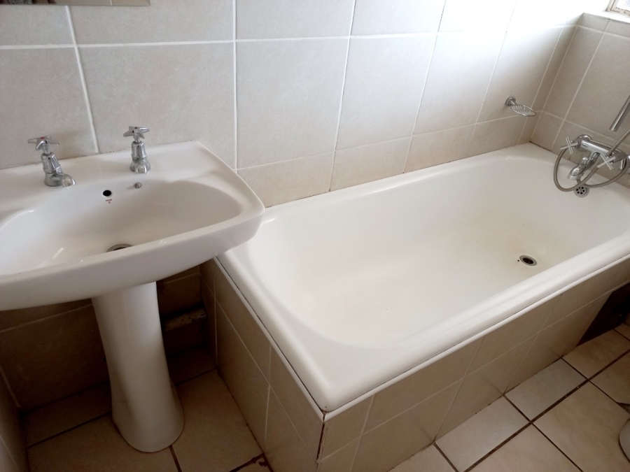 To Let commercial Property for Rent in Weltevreden Park Gauteng