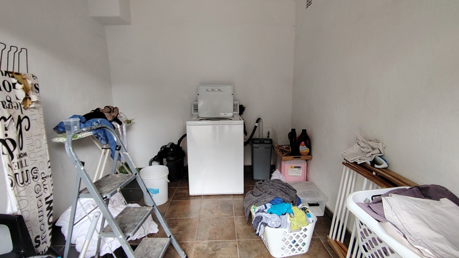 4 Bedroom Property for Sale in Vanderbijlpark SW 5 Gauteng