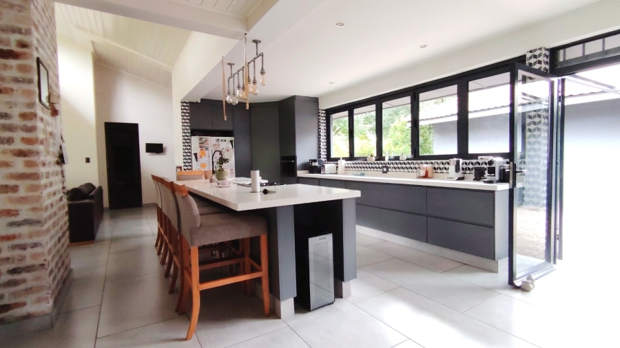 4 Bedroom Property for Sale in Vanderbijlpark SW 5 Gauteng