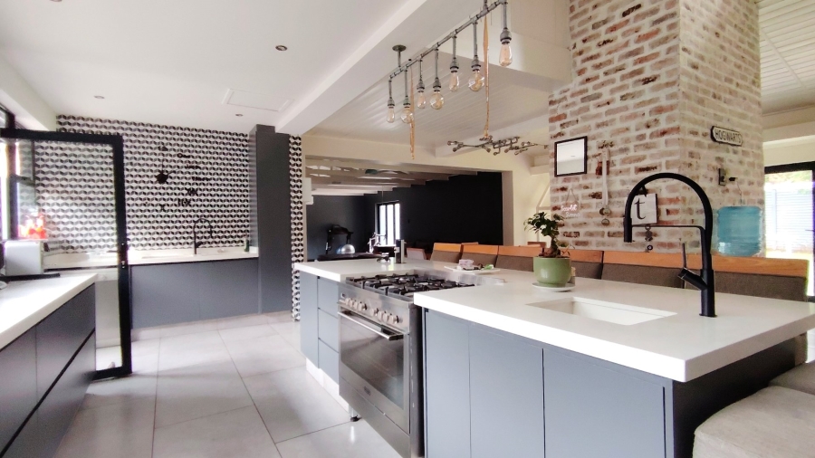 4 Bedroom Property for Sale in Vanderbijlpark SW 5 Gauteng