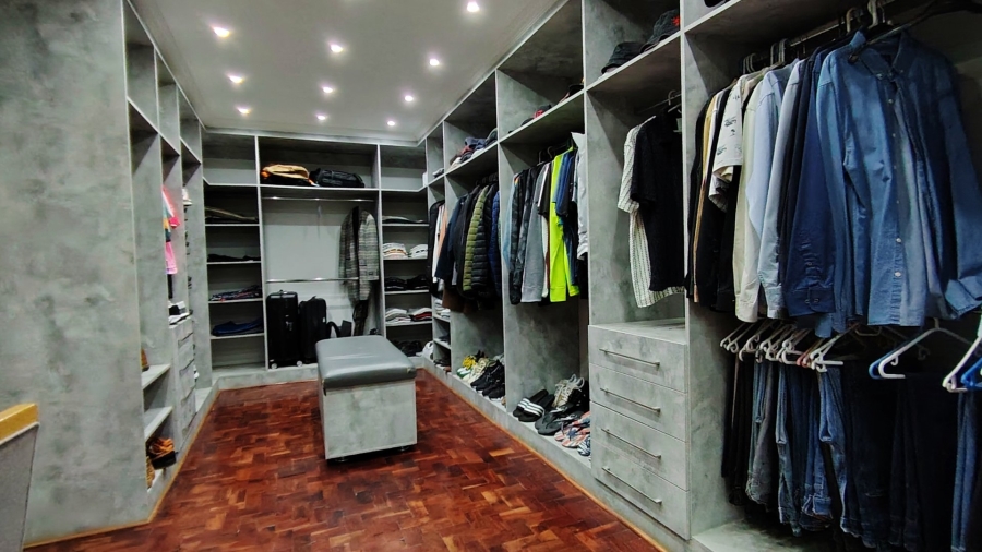 4 Bedroom Property for Sale in Vanderbijlpark SW 5 Gauteng