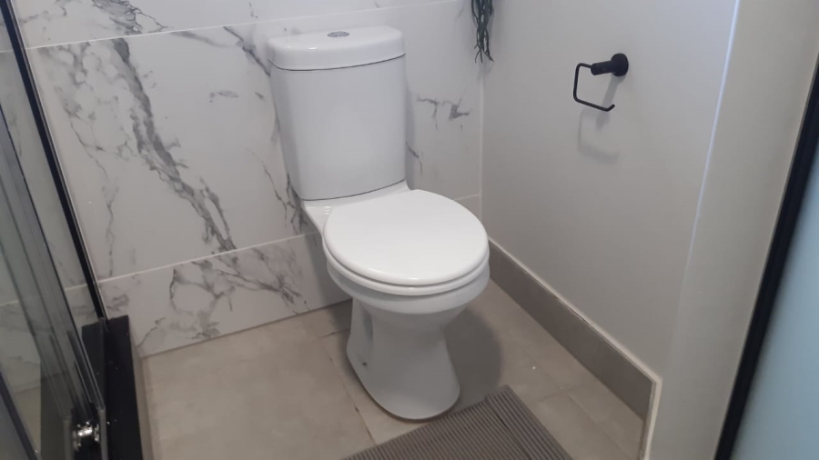 To Let 1 Bedroom Property for Rent in Waterfall Gauteng