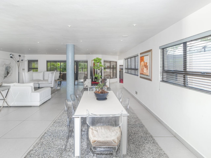 To Let 4 Bedroom Property for Rent in Sandown Gauteng