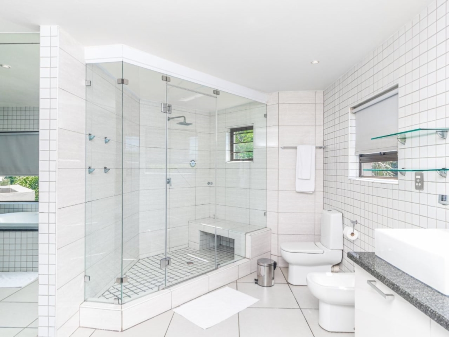 To Let 4 Bedroom Property for Rent in Sandown Gauteng