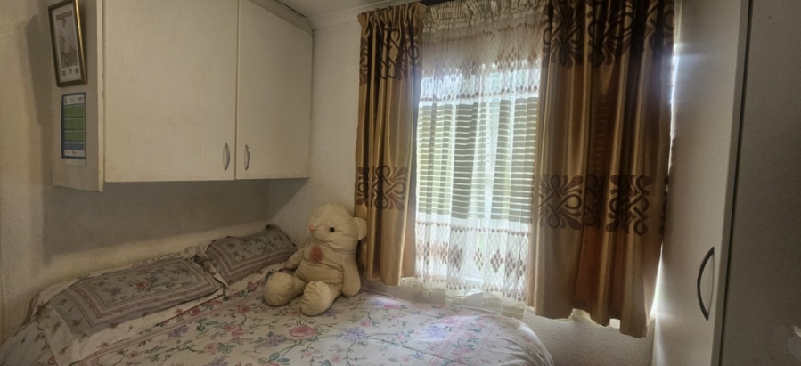 2 Bedroom Property for Sale in Rembrandt Park Gauteng