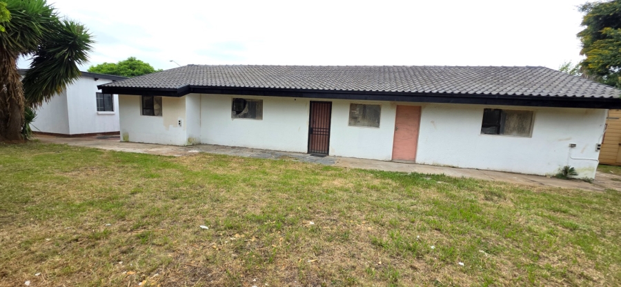 4 Bedroom Property for Sale in Erasmia Gauteng