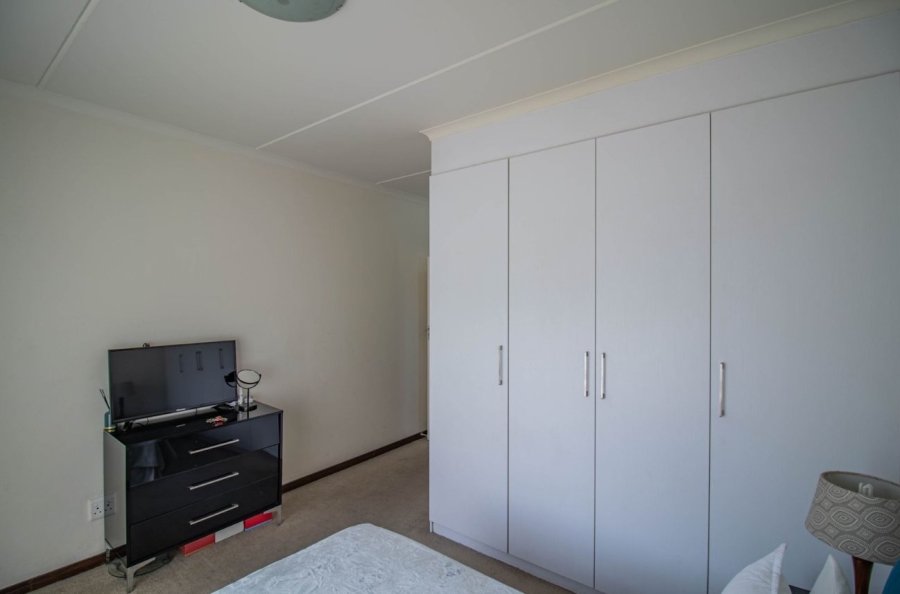 2 Bedroom Property for Sale in Carlswald Gauteng