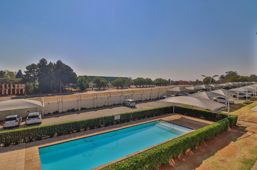 2 Bedroom Property for Sale in Carlswald Gauteng