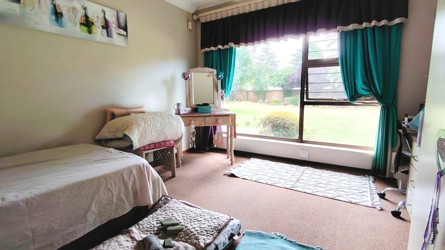 4 Bedroom Property for Sale in Vanderbijlpark SW 5 Gauteng