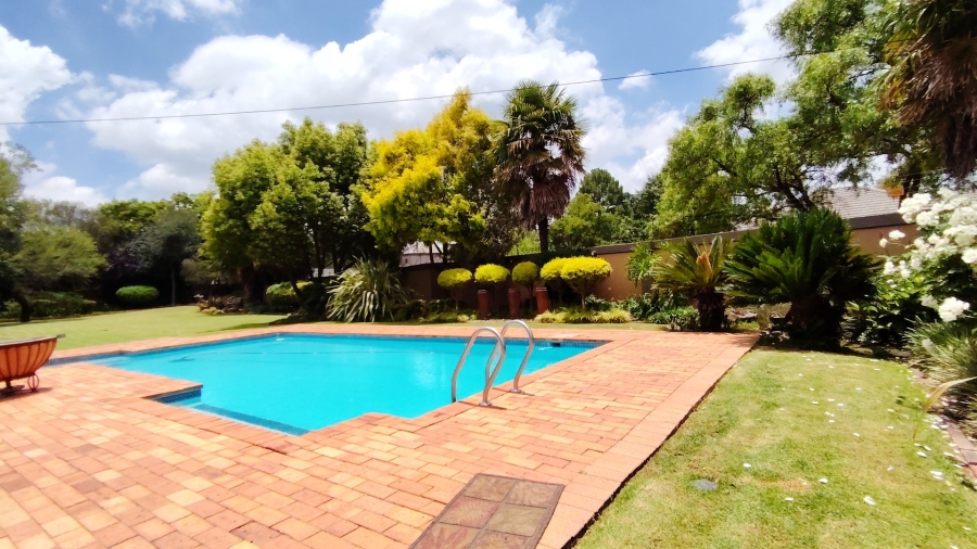 4 Bedroom Property for Sale in Vanderbijlpark SW 5 Gauteng