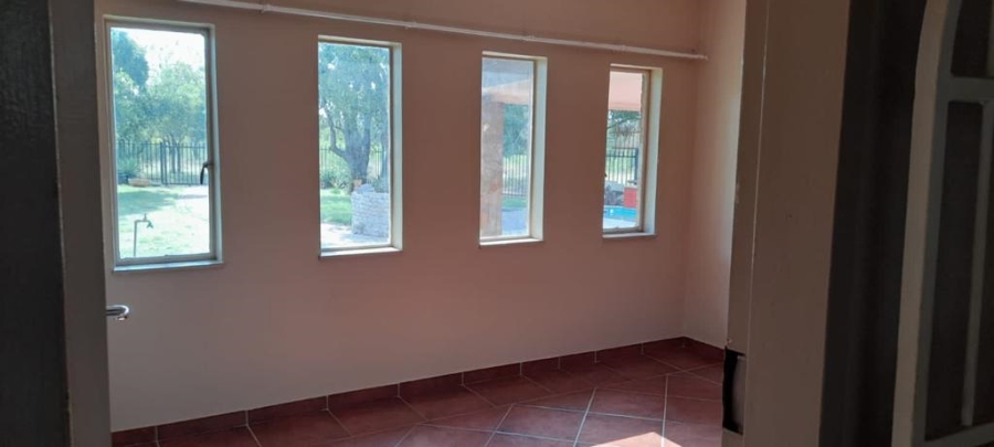 Commercial Property for Sale in Kromdraai Gauteng